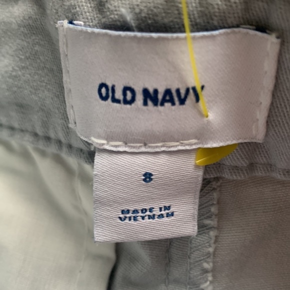 Boys Old Navy grey shorts, size 8 - Picture 3 of 3